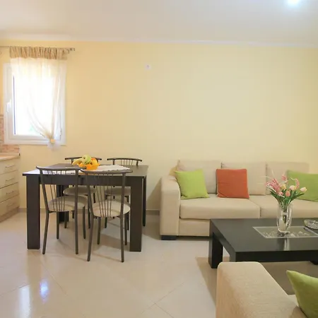 Anna's Cozy * Sarandë